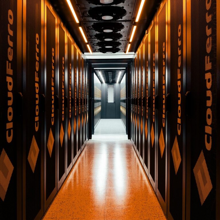 Homepage - industries infrastructure cloudferro 1200